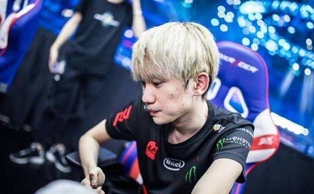 他曾带领球 他曾带领球