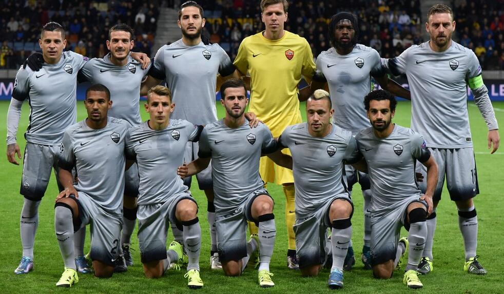 夜晚坚守城 夜晚坚守城